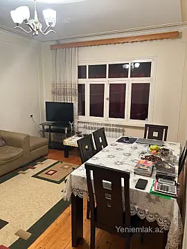 Satılır 3 otaqlı köhnə tikili 75 m²