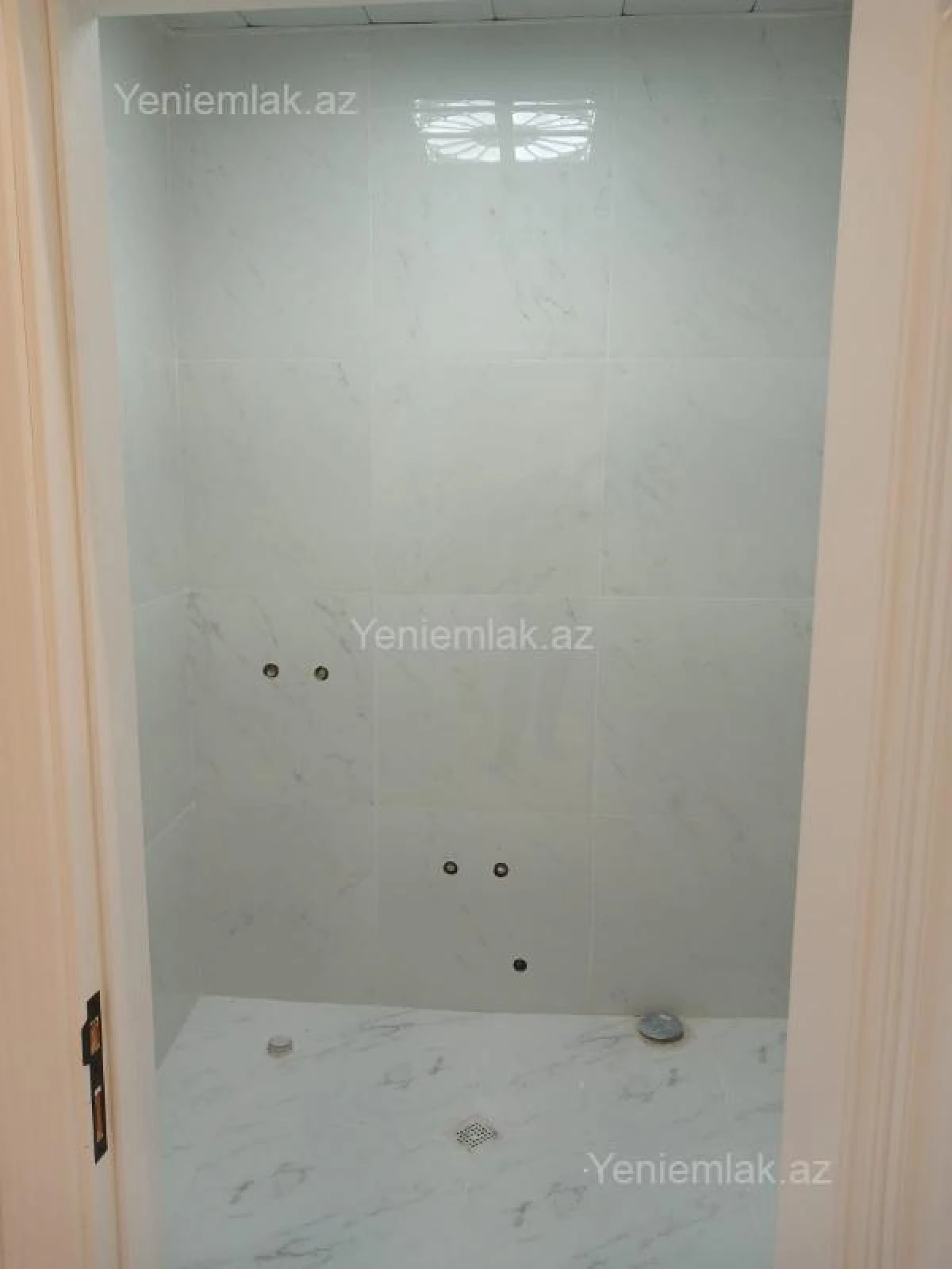 Satılır 2 otaqlı yeni tikili 74 m²