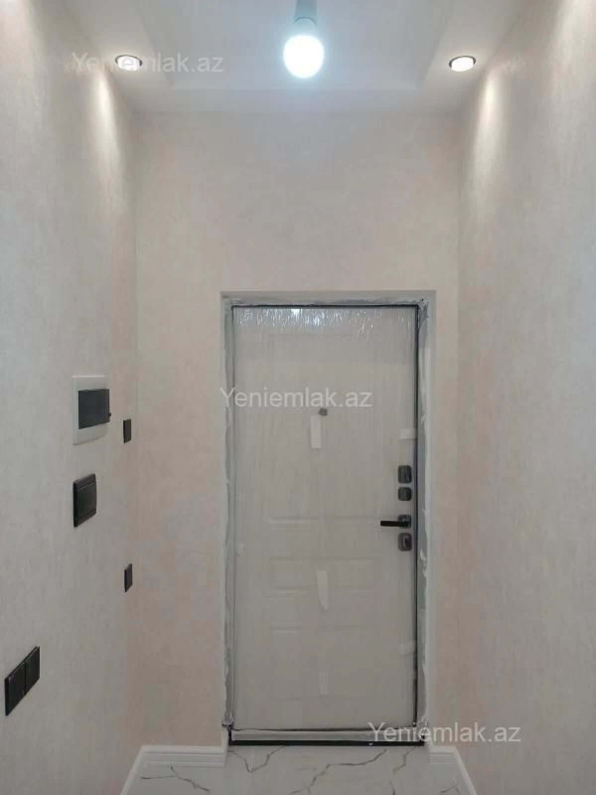 Satılır 2 otaqlı yeni tikili 74 m²