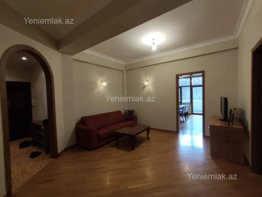 Satılır 4 otaqlı yeni tikili 153 m²