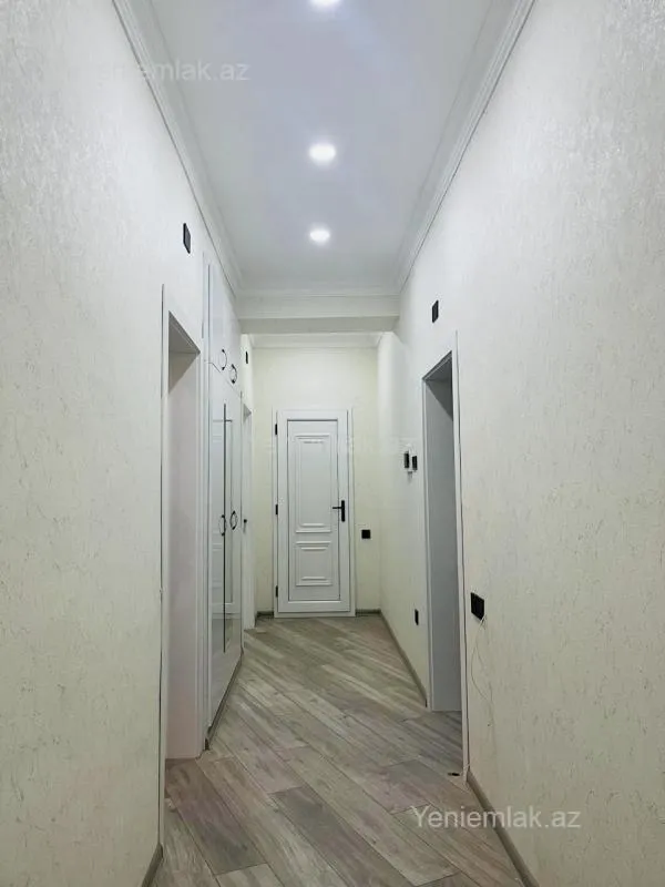 Satılır 2 otaqlı yeni tikili 88 m²