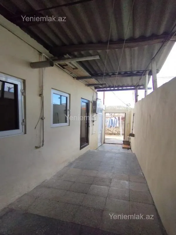 Satılır 3 otaqlı həyət evi 100 m²