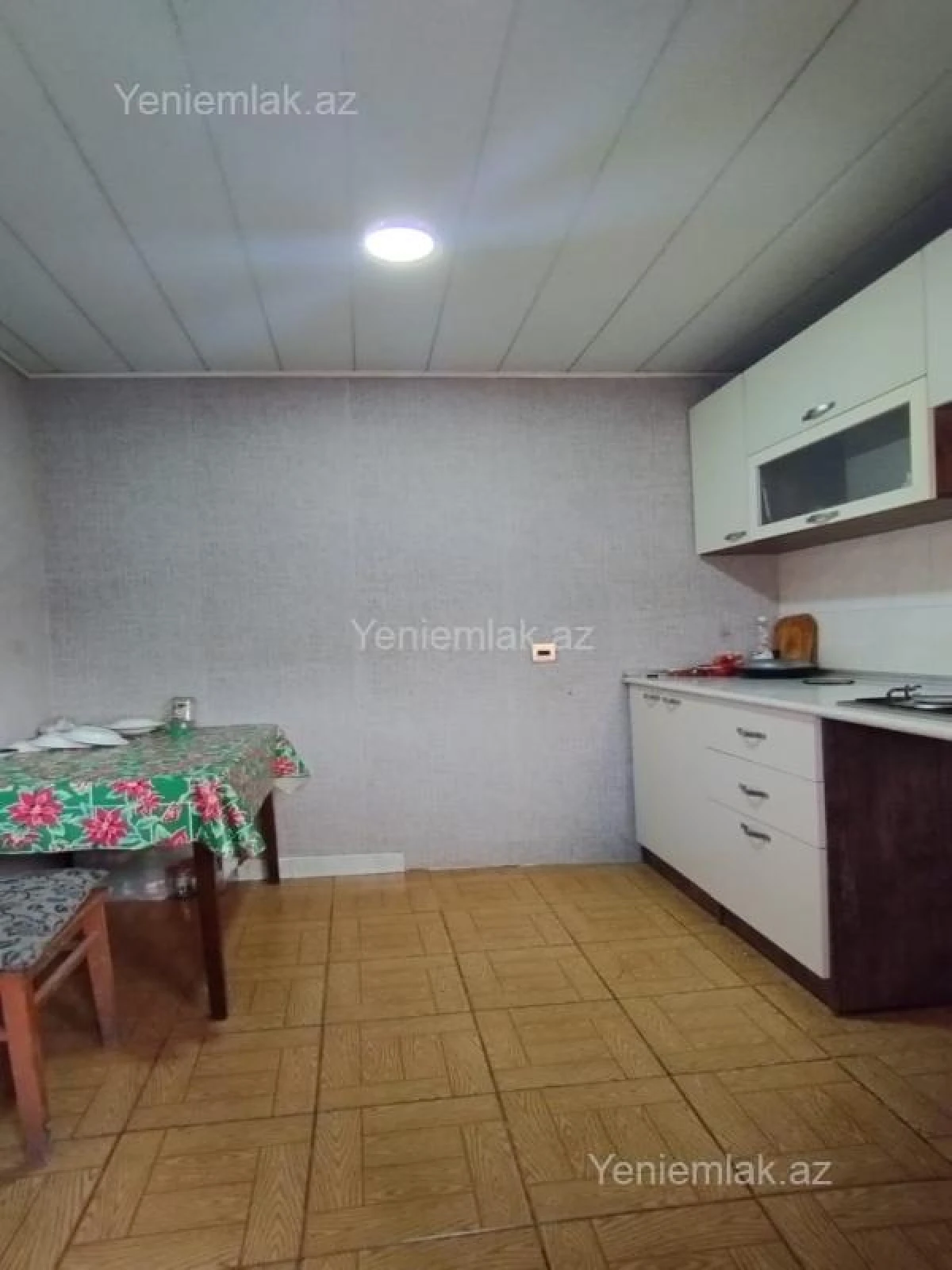 Satılır 3 otaqlı həyət evi 100 m²