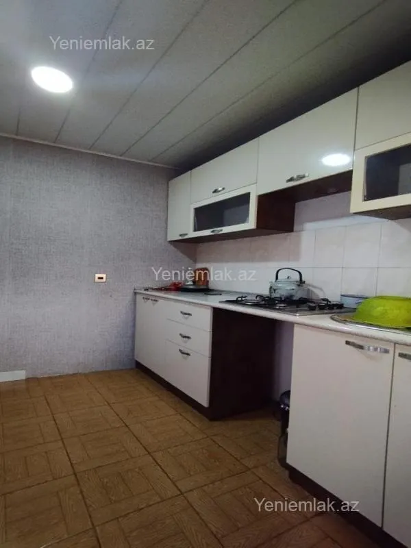Satılır 3 otaqlı həyət evi 100 m²