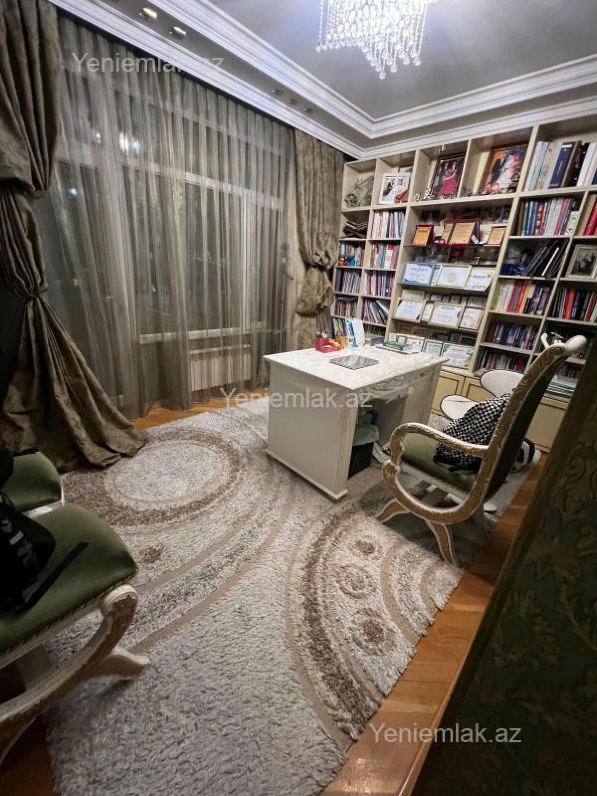 Satılır 5 otaqlı yeni tikili 210 m²