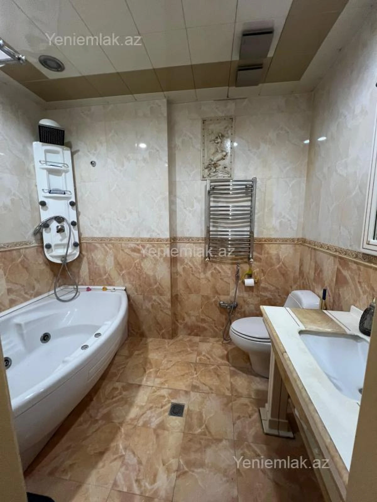 Satılır 5 otaqlı yeni tikili 210 m²