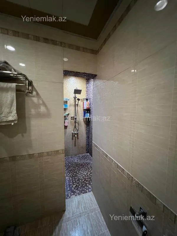 Satılır 5 otaqlı yeni tikili 210 m²