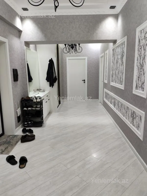 Satılır 3 otaqlı yeni tikili 110 m²