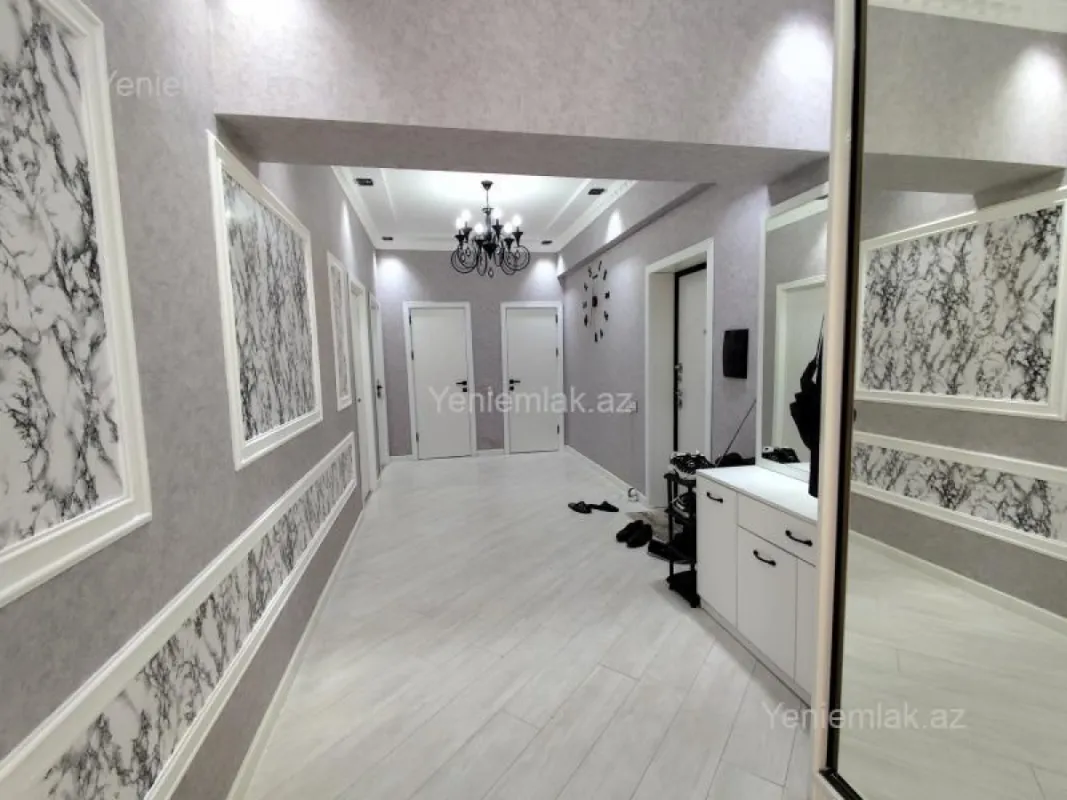 Satılır 3 otaqlı yeni tikili 110 m²