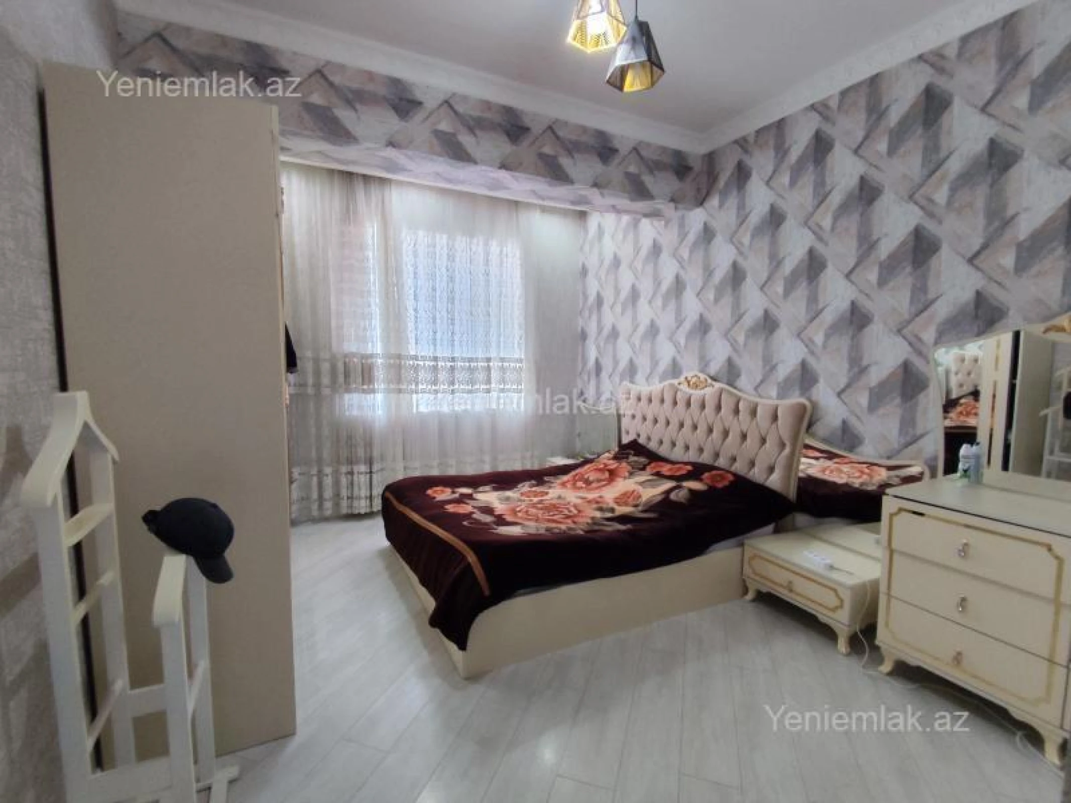 Satılır 3 otaqlı yeni tikili 110 m²