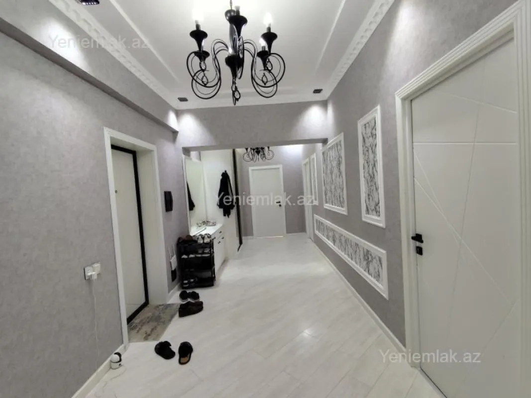 Satılır 3 otaqlı yeni tikili 110 m²