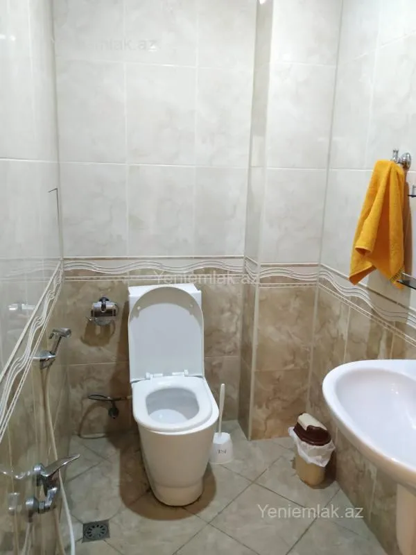 Satılır 4 otaqlı yeni tikili 160 m²