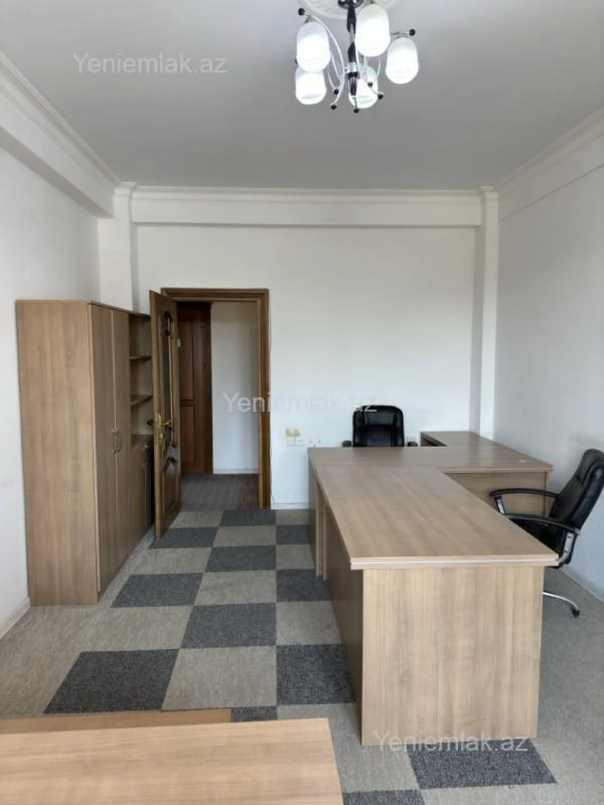 Satılır 4 otaqlı yeni tikili 160 m²