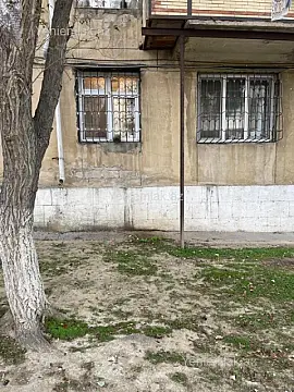 Satılır 3 otaqlı köhnə tikili 65 m²