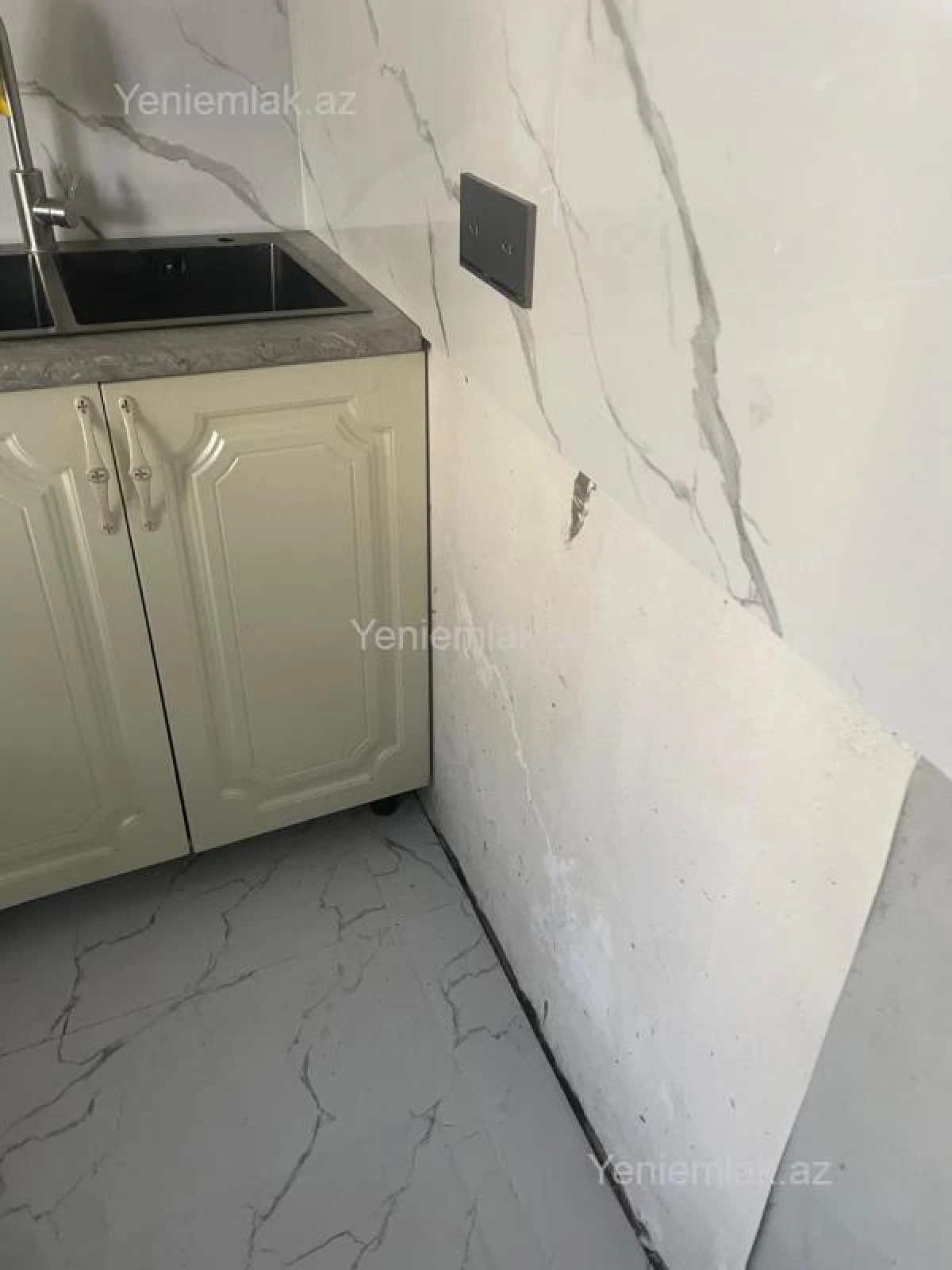 Satılır 3 otaqlı köhnə tikili 65 m²