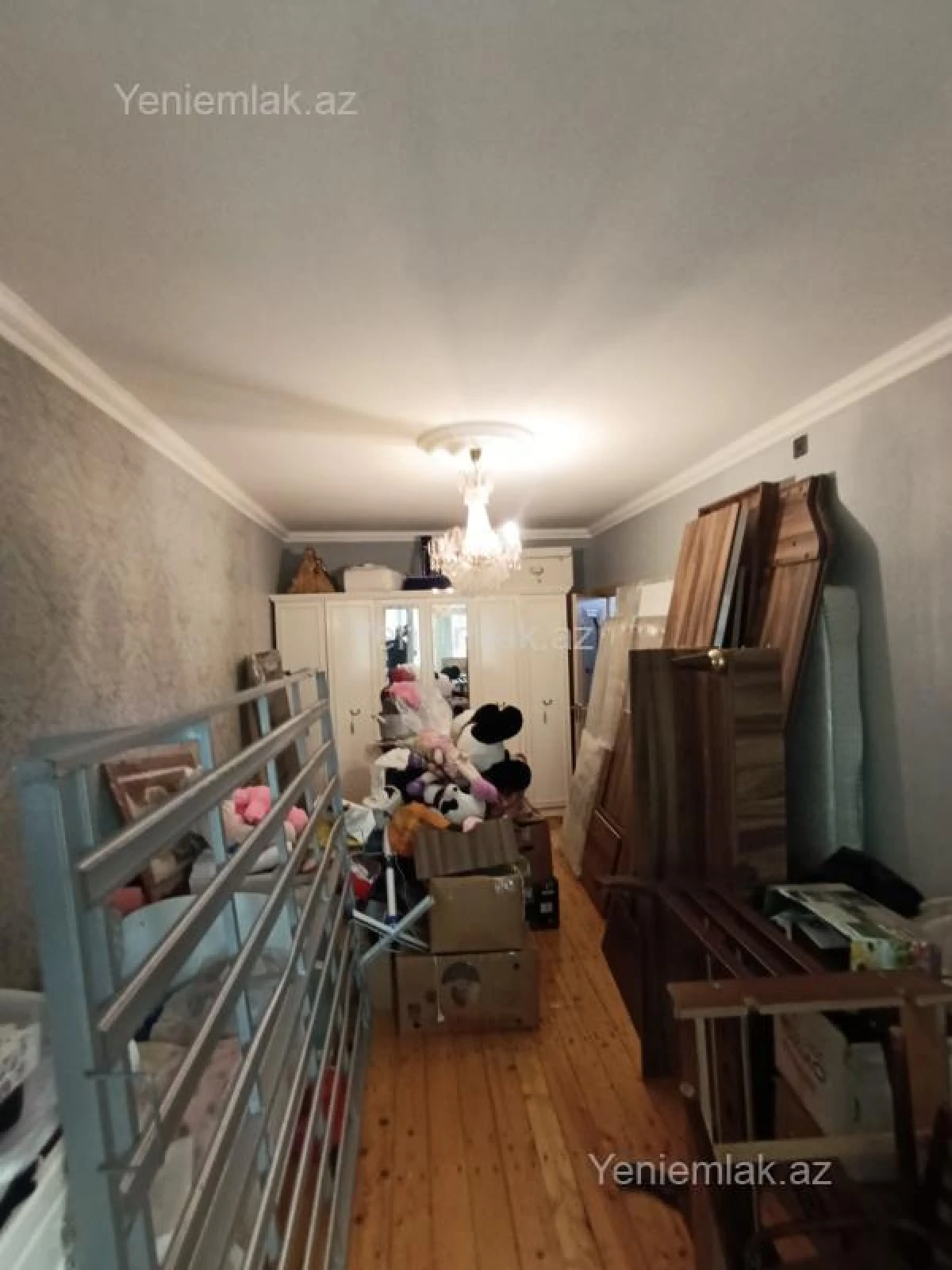 Satılır 4 otaqlı köhnə tikili 100 m²