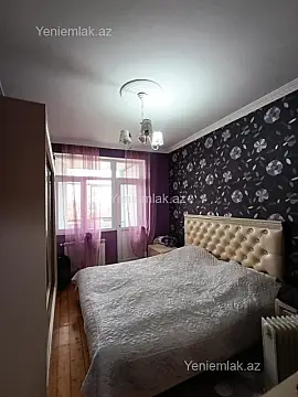 Satılır 4 otaqlı köhnə tikili 100 m²