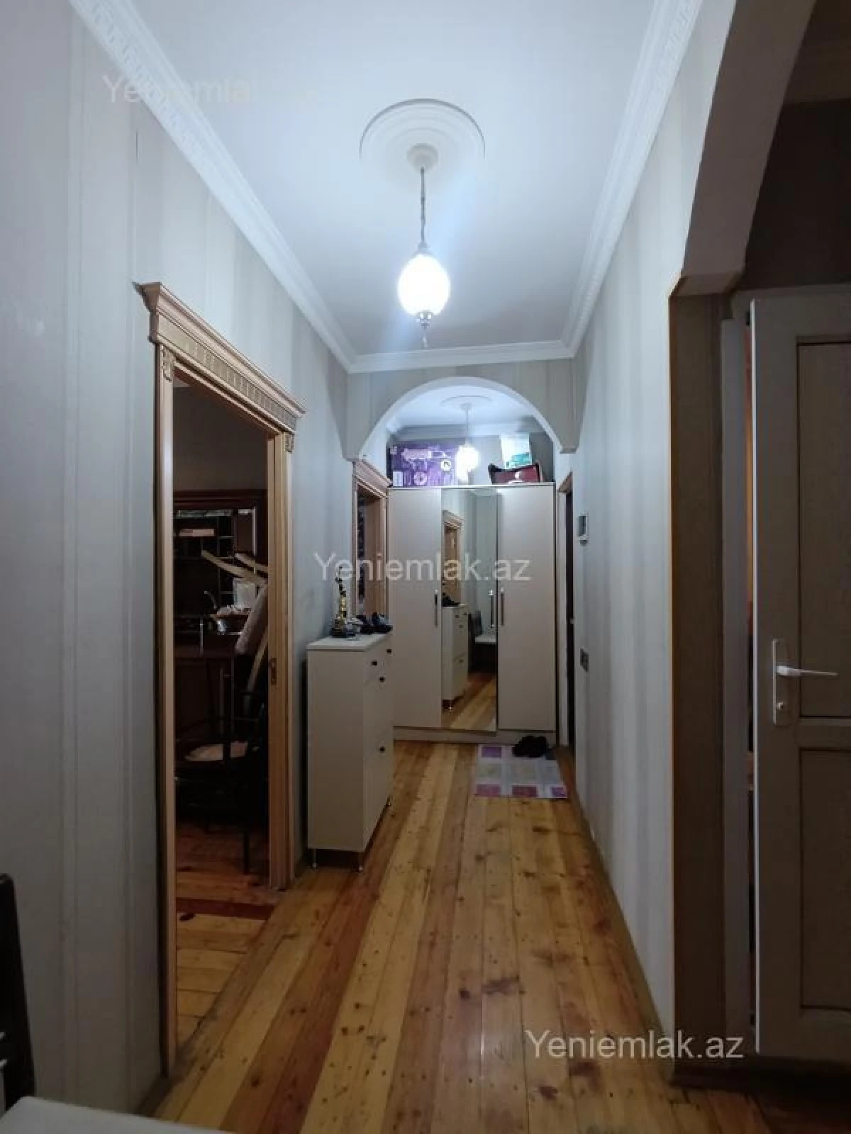 Satılır 4 otaqlı köhnə tikili 100 m²