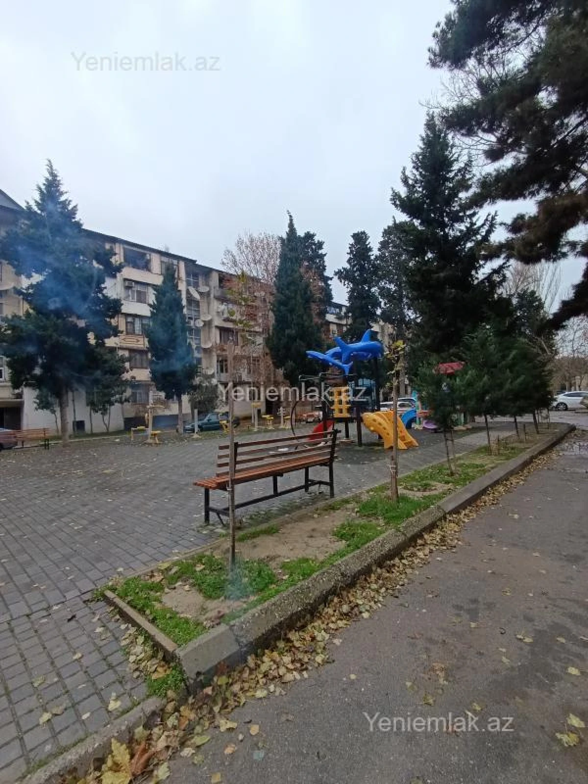 Satılır 4 otaqlı köhnə tikili 100 m²