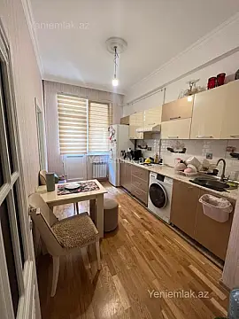 Satılır 3 otaqlı yeni tikili 80 m²