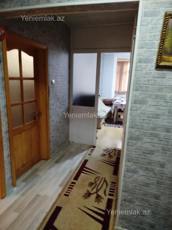Satılır 3 otaqlı köhnə tikili 72 m²