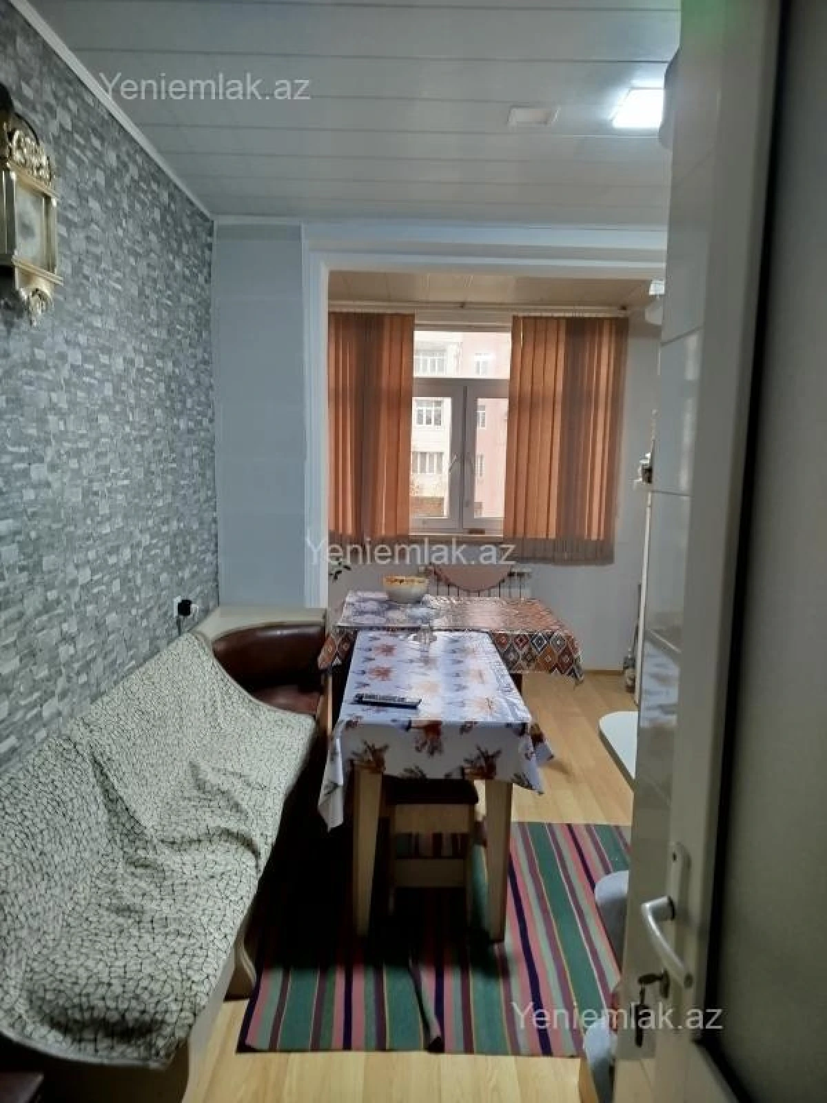 Satılır 3 otaqlı köhnə tikili 72 m²