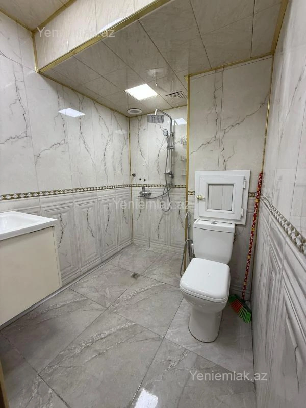 Satılır 2 otaqlı köhnə tikili 50 m²