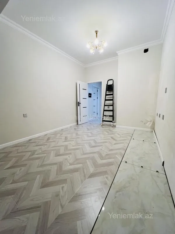 Satılır 4 otaqlı yeni tikili 127 m²