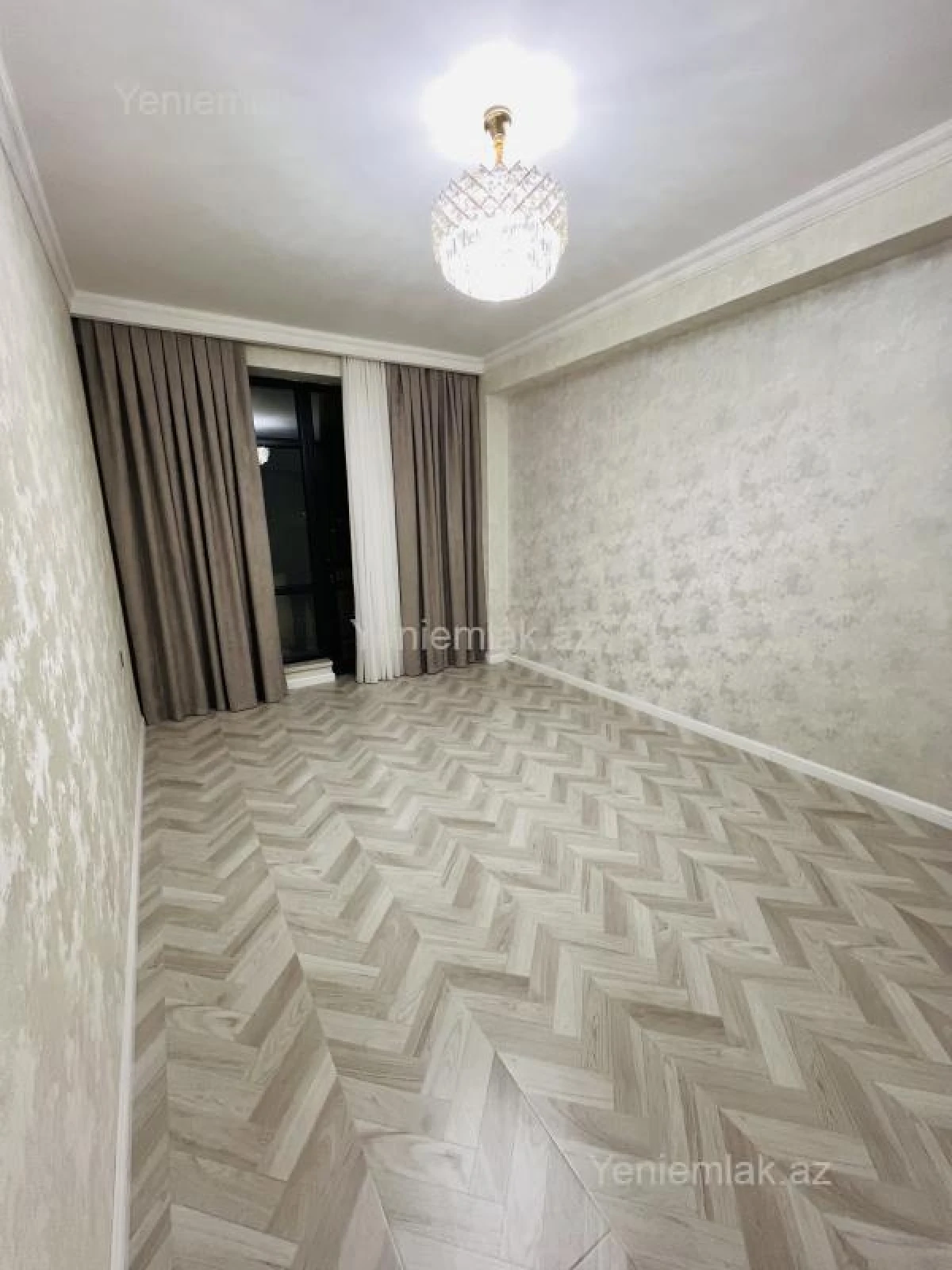 Satılır 4 otaqlı yeni tikili 127 m²