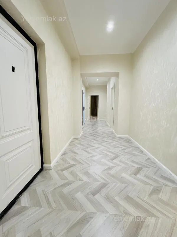 Satılır 4 otaqlı yeni tikili 127 m²