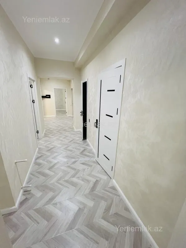 Satılır 4 otaqlı yeni tikili 127 m²