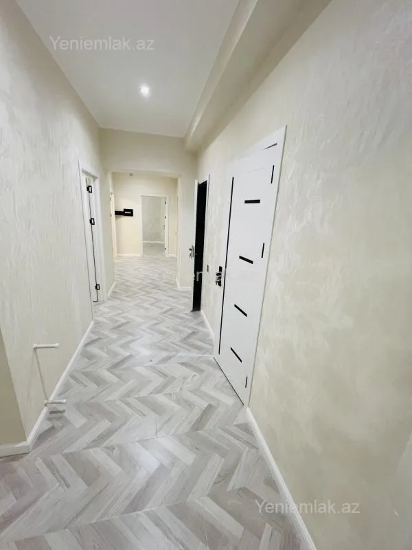 Satılır 4 otaqlı yeni tikili 127 m²