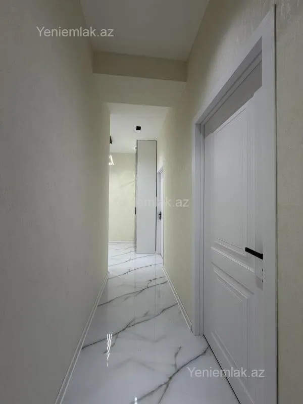 Satılır 3 otaqlı yeni tikili 79 m²