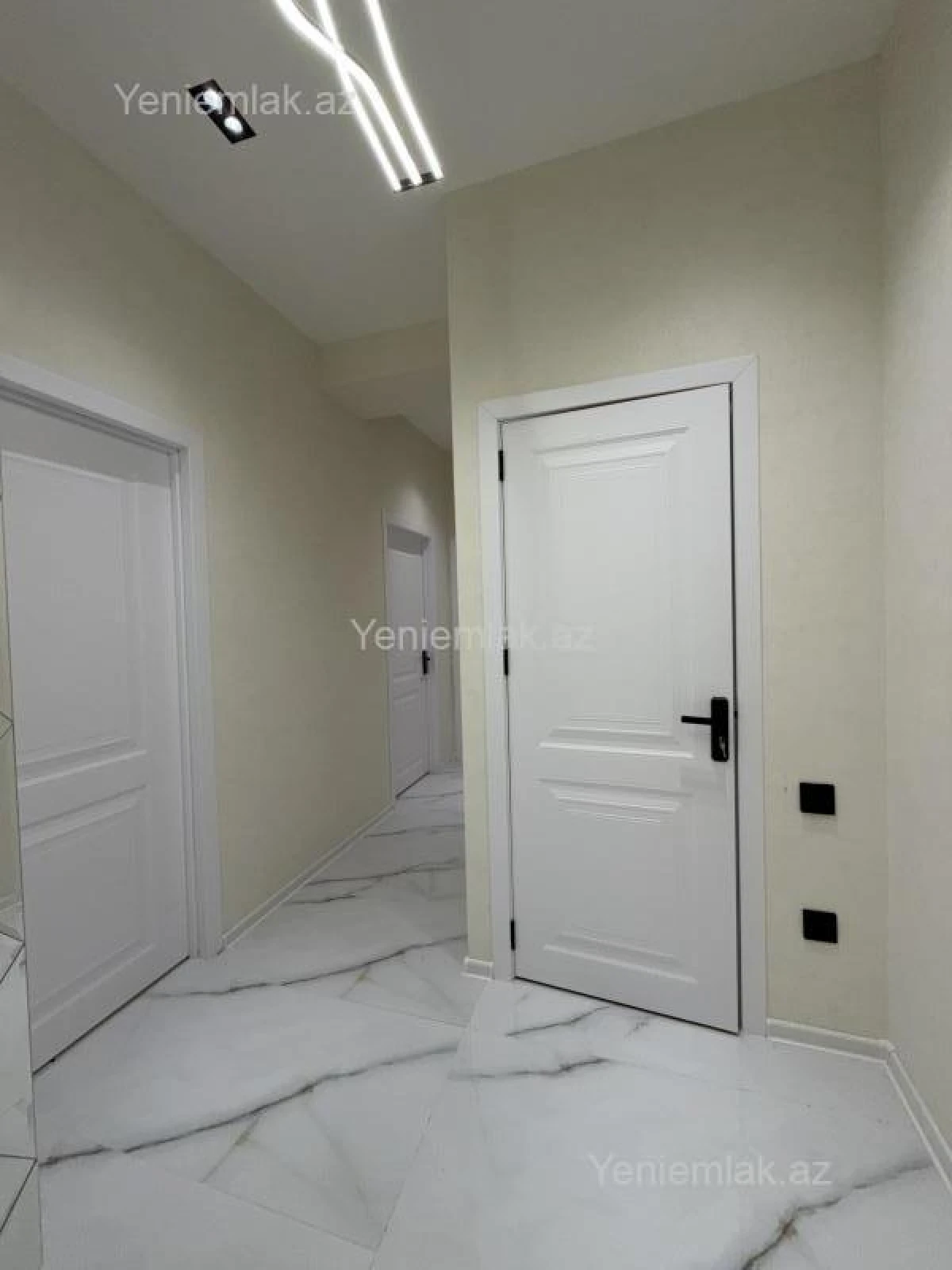 Satılır 3 otaqlı yeni tikili 79 m²