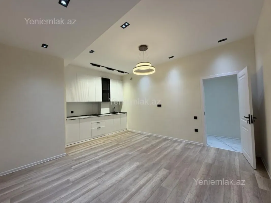 Satılır 3 otaqlı yeni tikili 79 m²