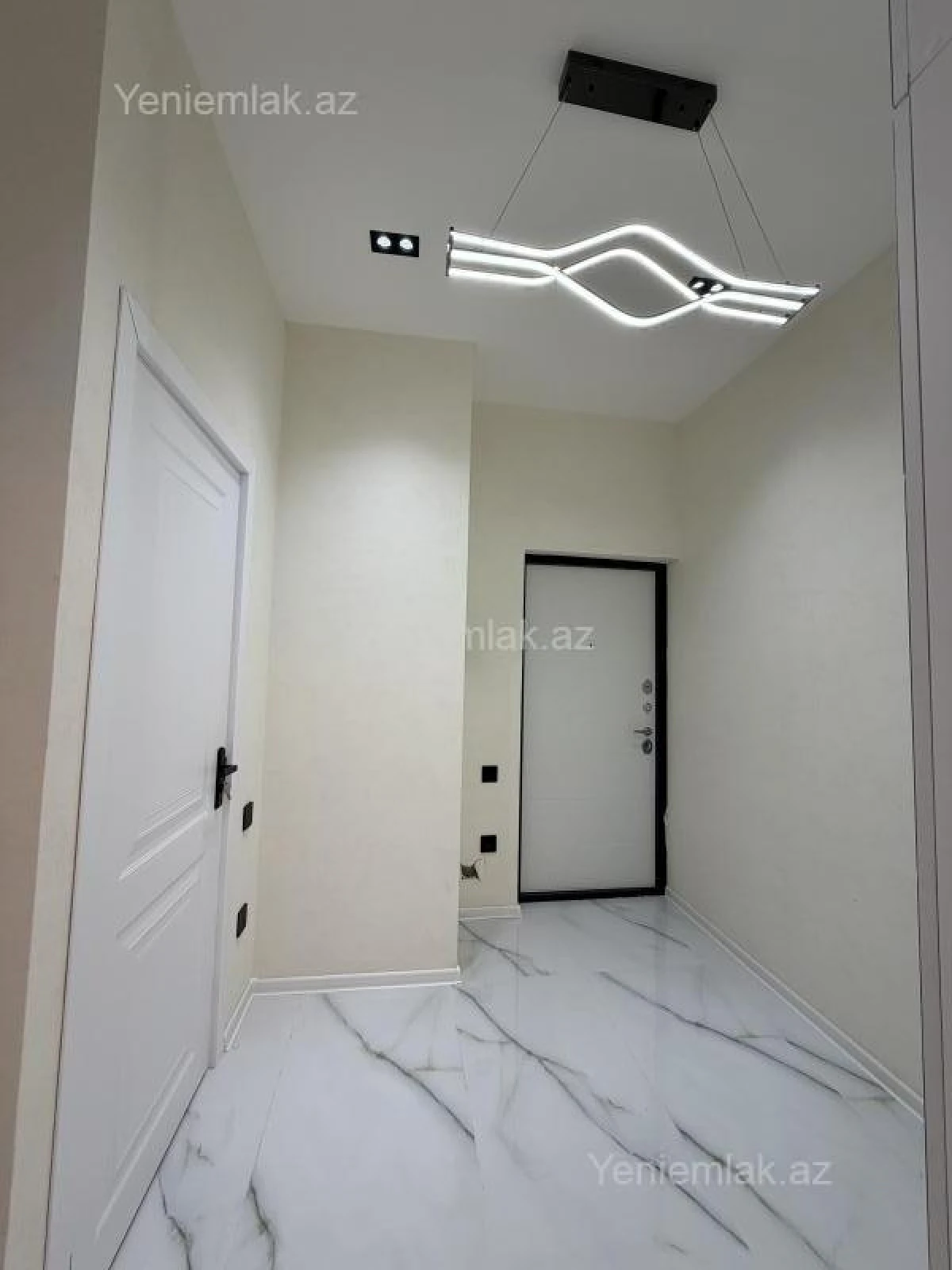 Satılır 3 otaqlı yeni tikili 79 m²