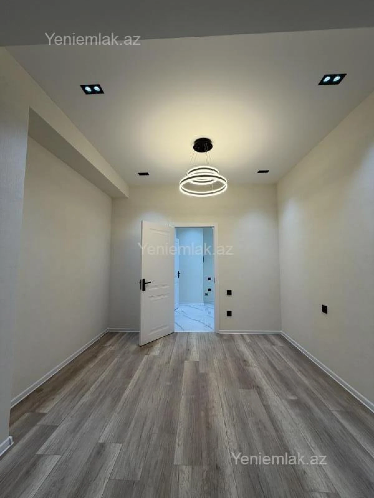 Satılır 3 otaqlı yeni tikili 79 m²