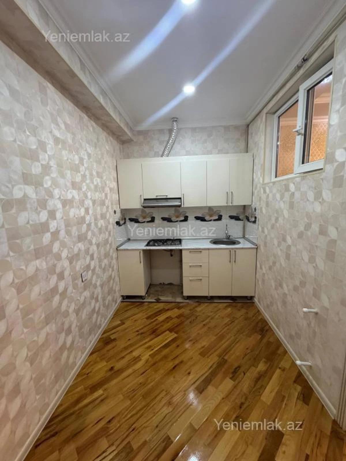 Satılır 2 otaqlı yeni tikili 55 m²