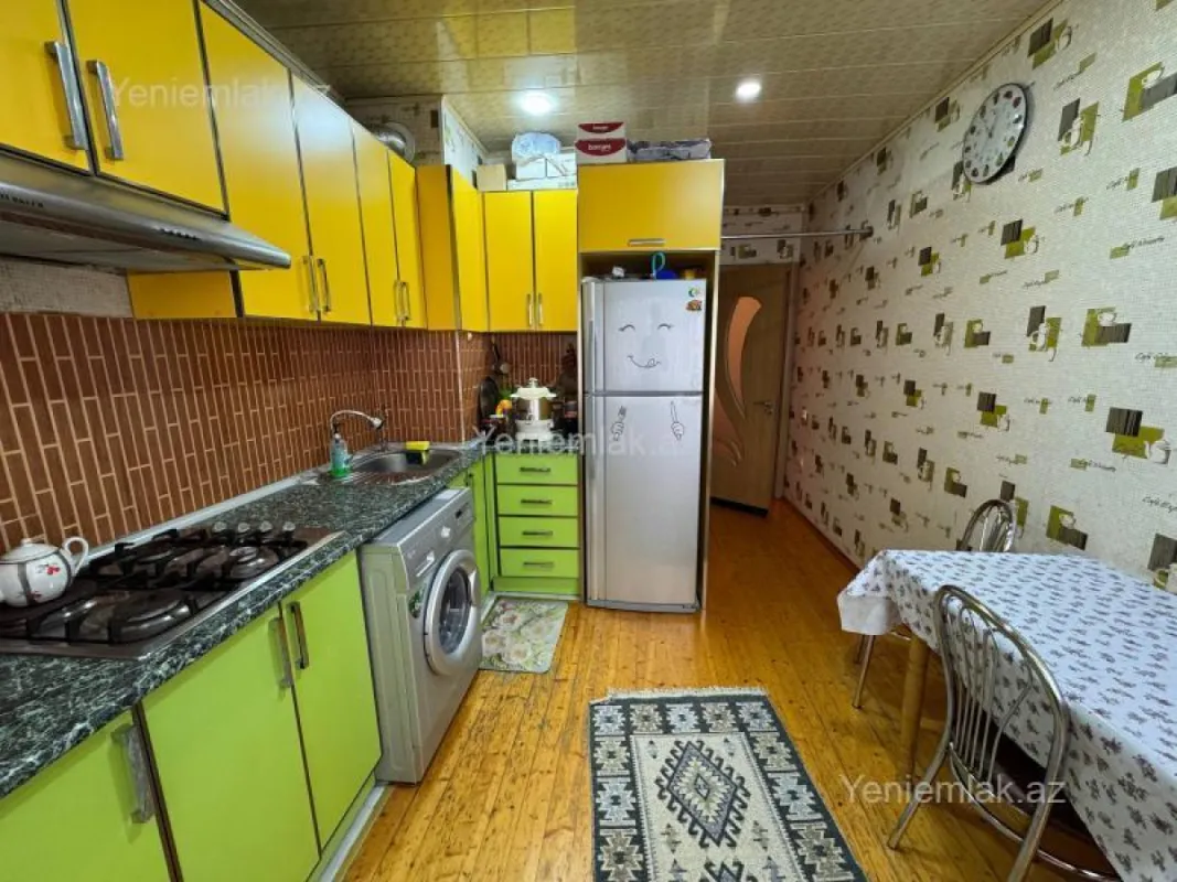 Satılır 3 otaqlı yeni tikili 73 m²