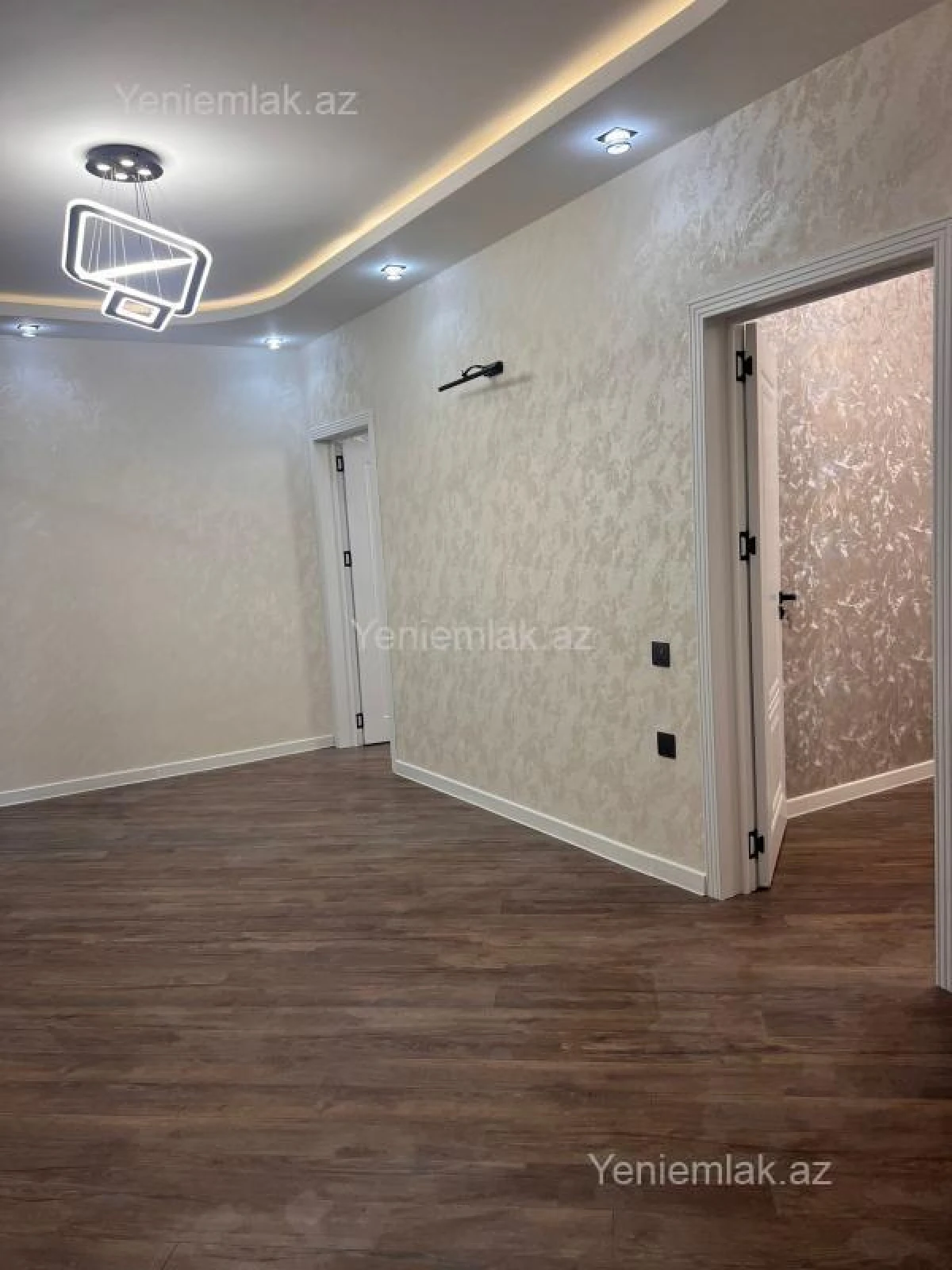Satılır 3 otaqlı köhnə tikili 70 m²