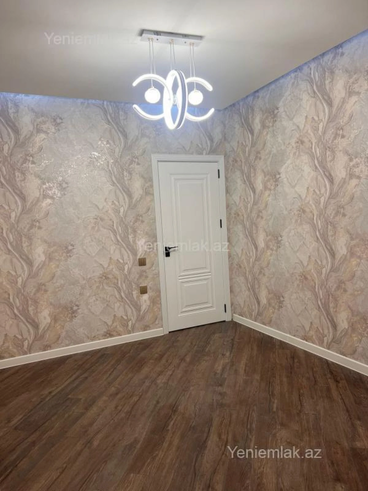 Satılır 3 otaqlı köhnə tikili 70 m²