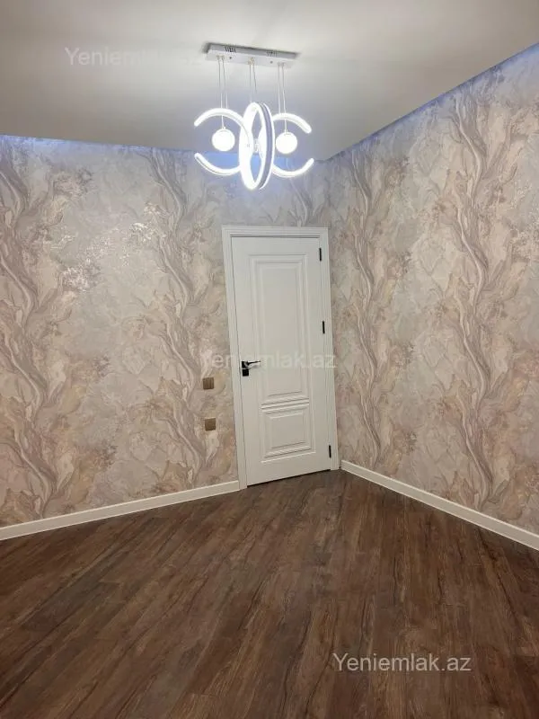 Satılır 3 otaqlı köhnə tikili 70 m²