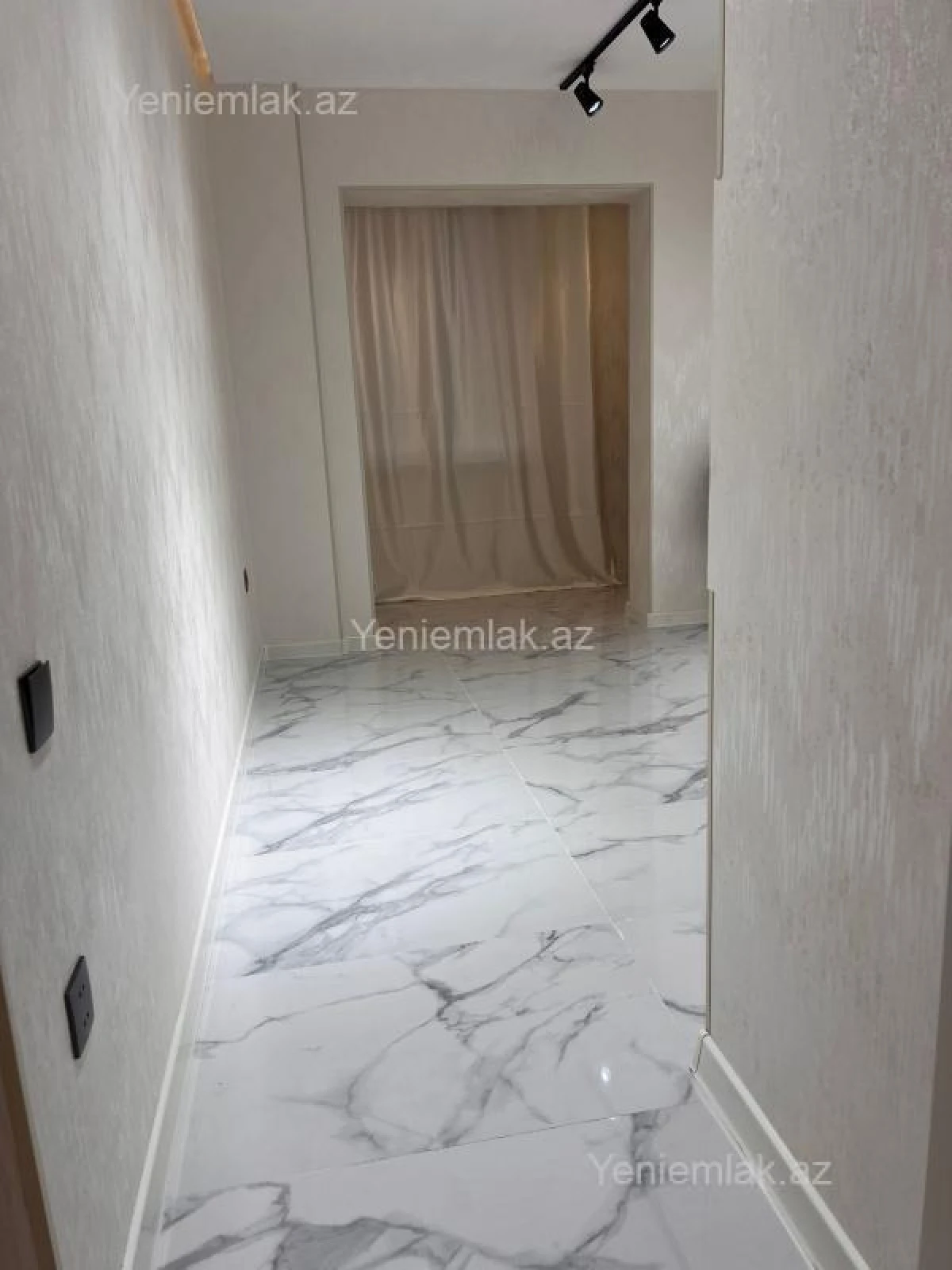 Satılır 3 otaqlı köhnə tikili 70 m²