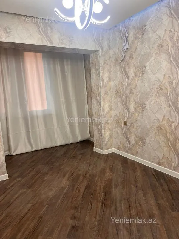 Satılır 3 otaqlı köhnə tikili 70 m²