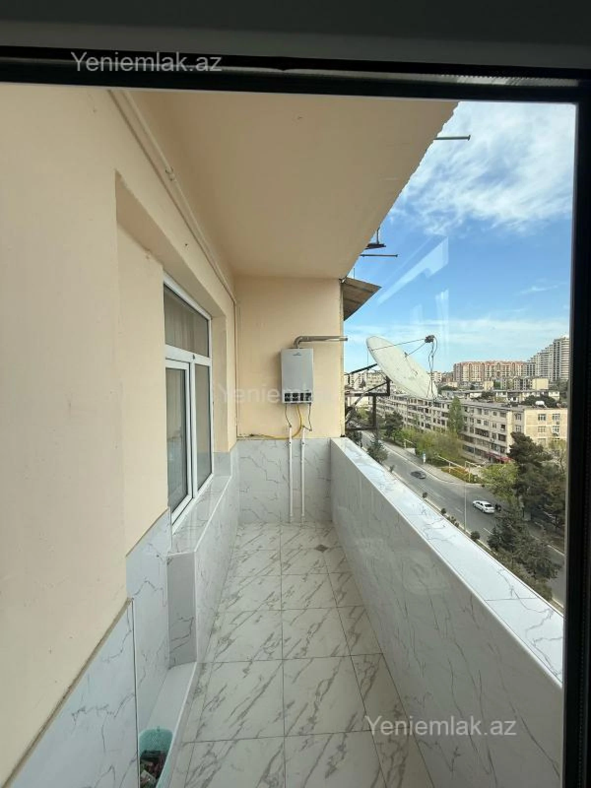 Satılır 3 otaqlı köhnə tikili 90 m²