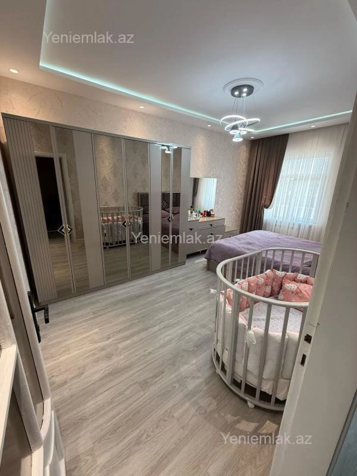 Satılır 3 otaqlı köhnə tikili 90 m²