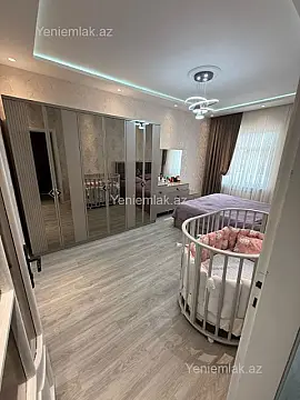 Satılır 3 otaqlı köhnə tikili 90 m²
