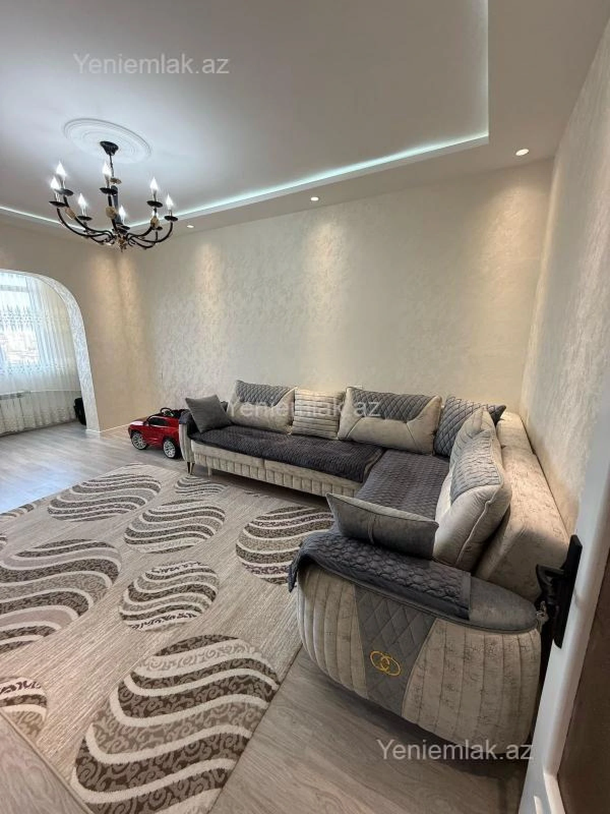 Satılır 3 otaqlı köhnə tikili 90 m²