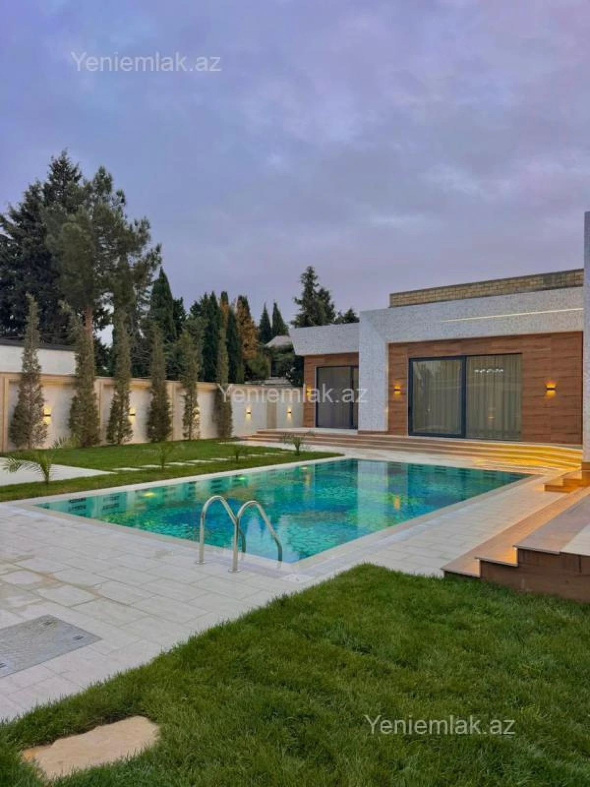 Satılır 5 otaqlı həyət evi 250 m²