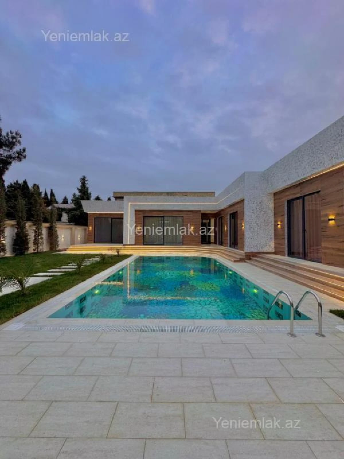 Satılır 5 otaqlı həyət evi 250 m²